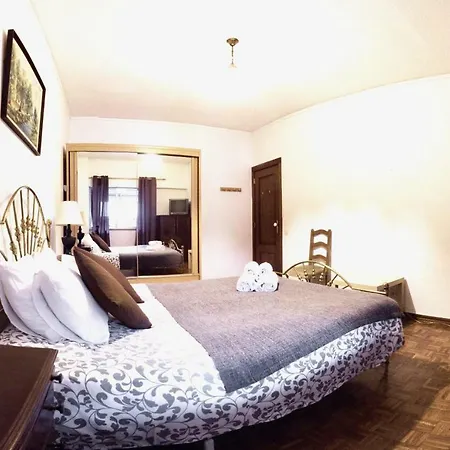Хостел Olaias Apartment's Лиссабон